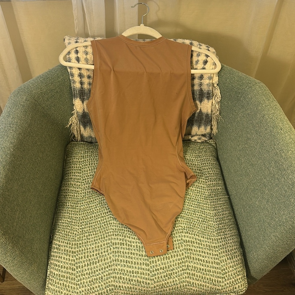SKIMS Brown Shapewear Bodysuit - Picture 4 of 4